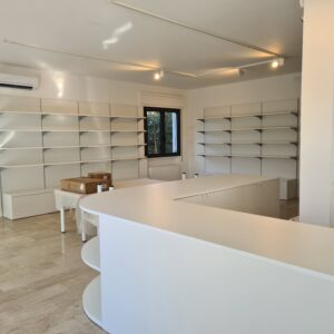 Arredamento cartolibreria laminato